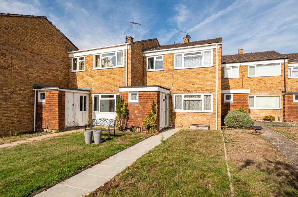 Main image of property: Pinewood Park, Farnborough, Hampshire, GU14