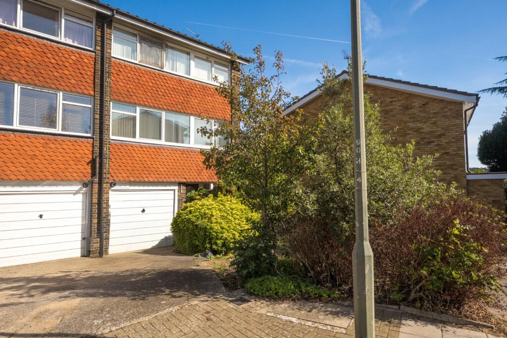 Main image of property: Hever Gardens, Bromley, BR1