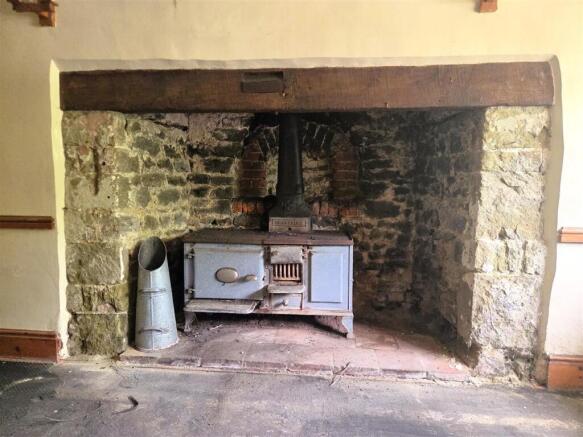 Horse and Groom - Fireplace 1.jpg