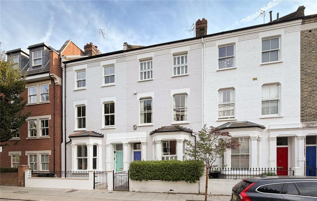 Main image of property: Petworth Street, London, SW11