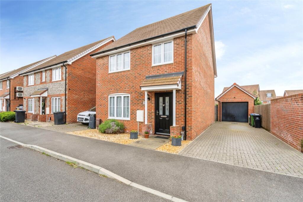 Main image of property: Peckham Chase, Eastergate, Chichester, West Sussex, PO20