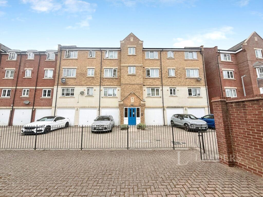 Main image of property: Luton Road, Dunstable, Bedfordshire, LU5