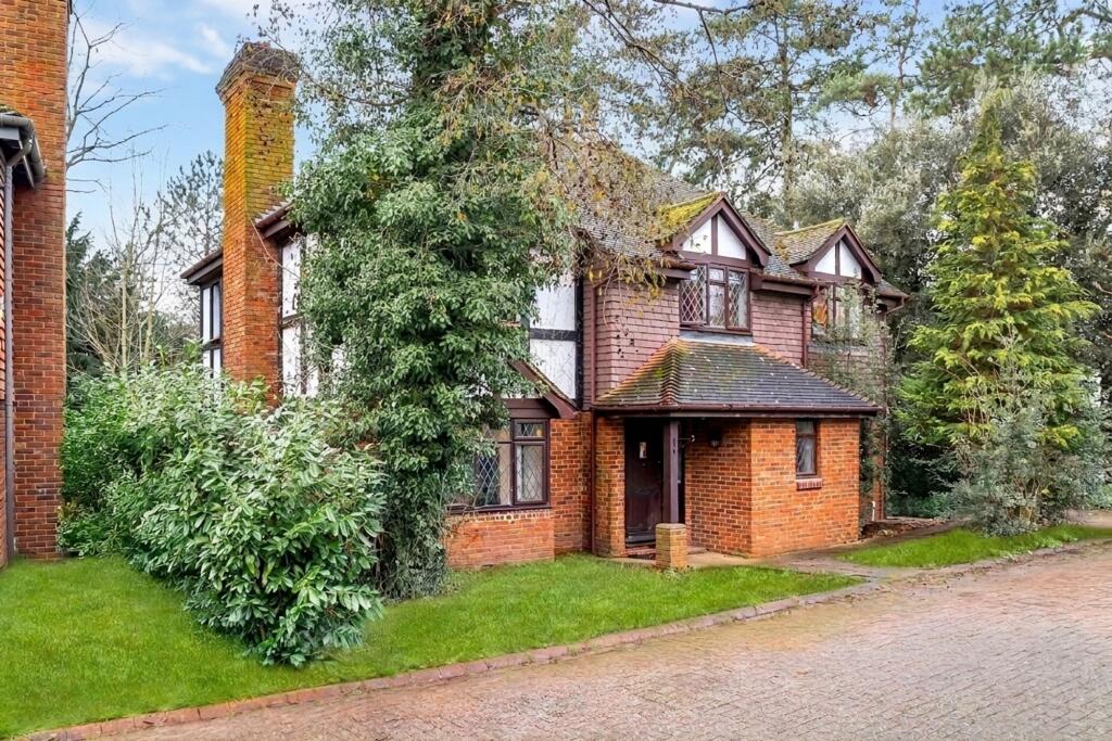 Main image of property: Chadworth Way, Claygate, Surrey, KT10