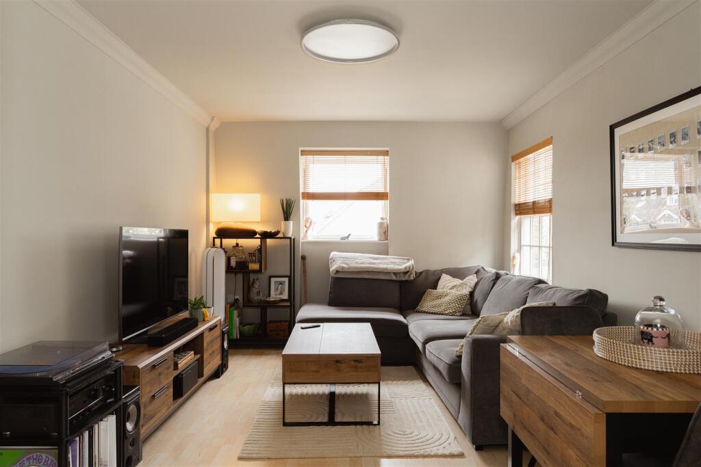 Main image of property: Station Road North, Merstham, Redhill