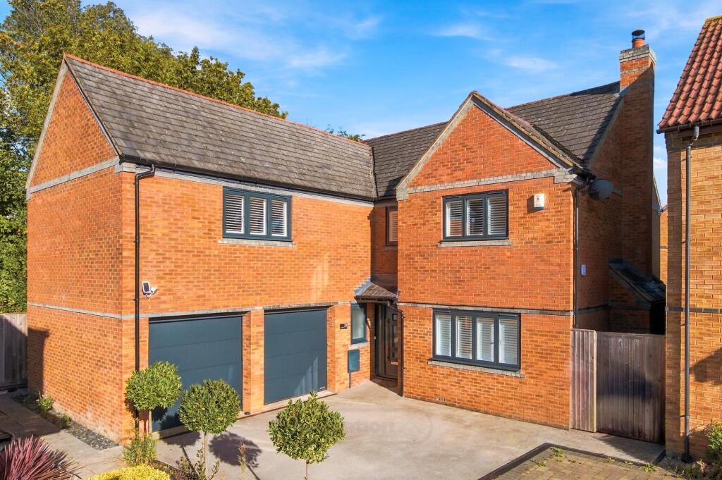 Main image of property: Gainsborough Close, Grange Farm, MK8
