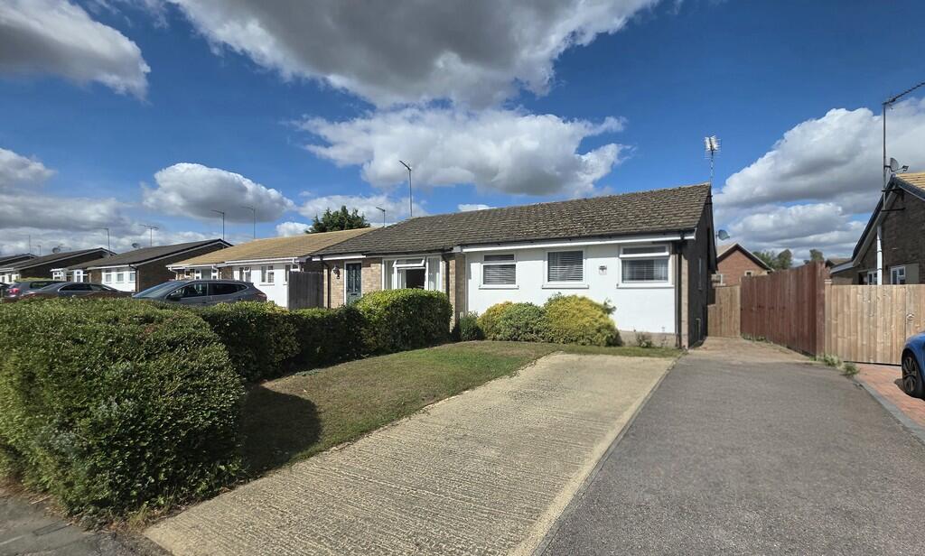Main image of property: Ellesmere Crescent, Brackley