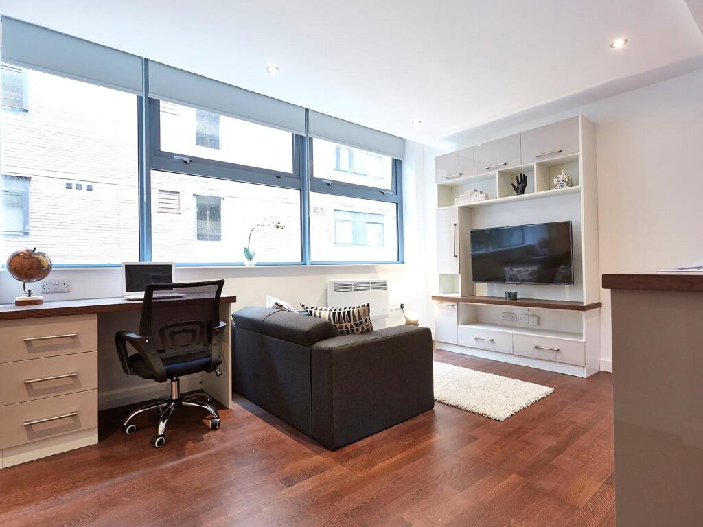 Main image of property: Apt 21, 5 South Parade #136959