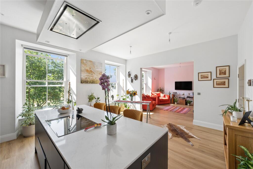 Main image of property: Flat 3, York Place, Harrogate, North Yorkshire
