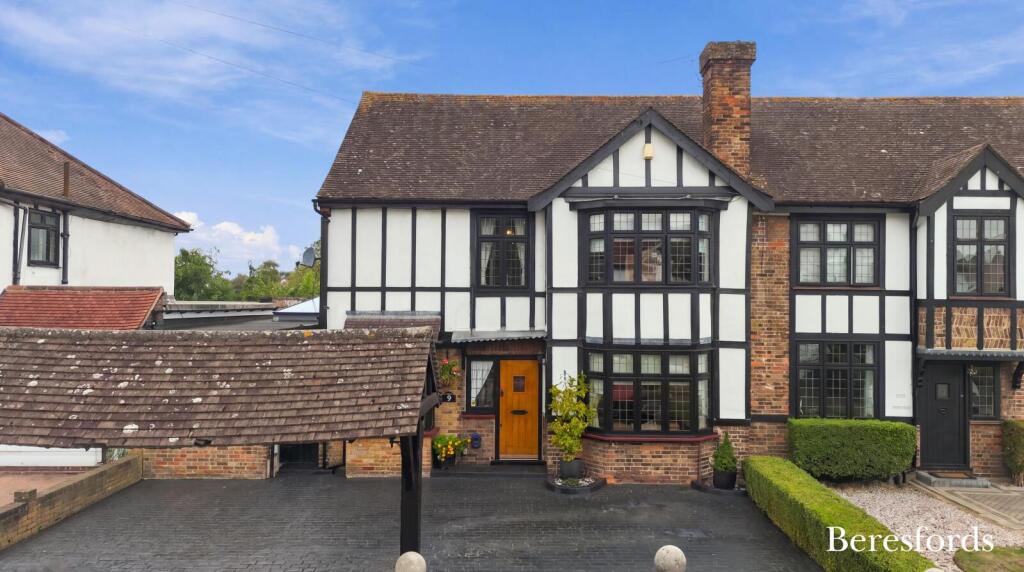 Main image of property: Edward Close, Gidea Park, RM2
