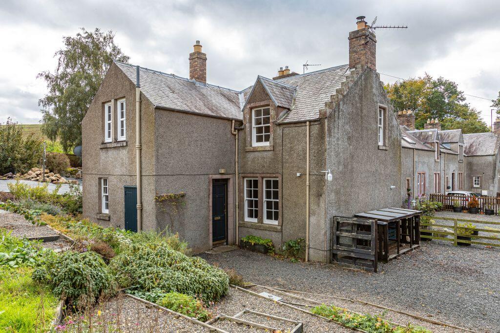 Main image of property: 6 Roxburgh Newtown Farm Cottages, Kelso, TD5 8NN