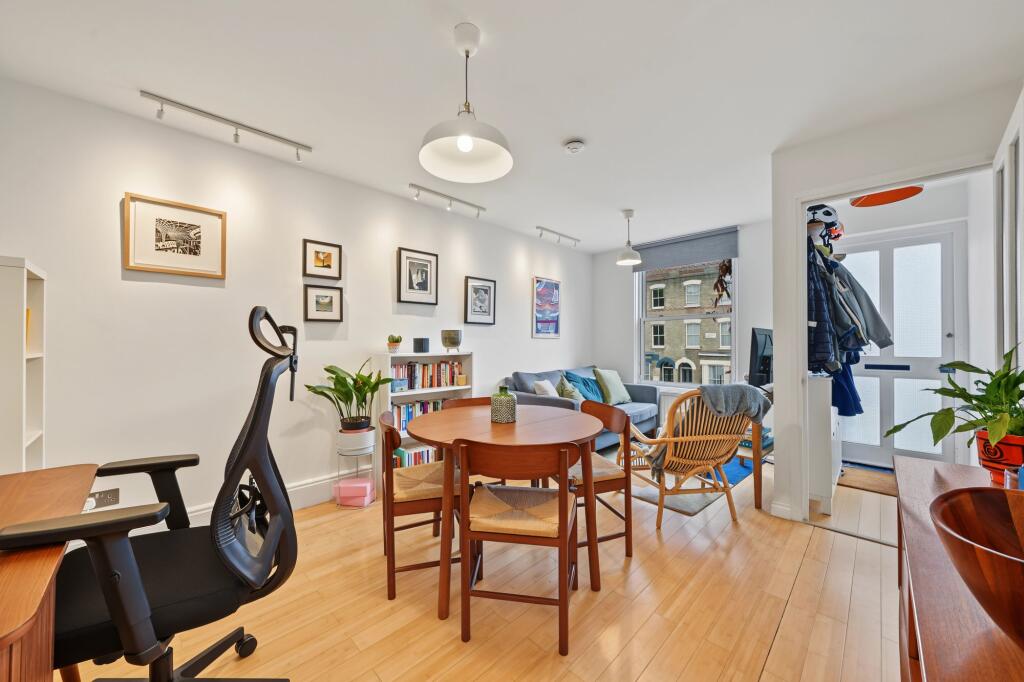 Main image of property: Fonthill Road, London, N4