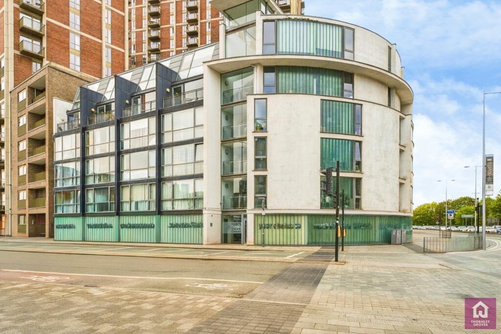 Main image of property: Transport House, 1 Crescent, Salford, Manchester City Centre, M5