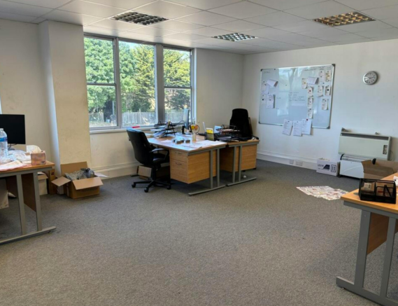 Unit 4, Priors Way Industrial Estate