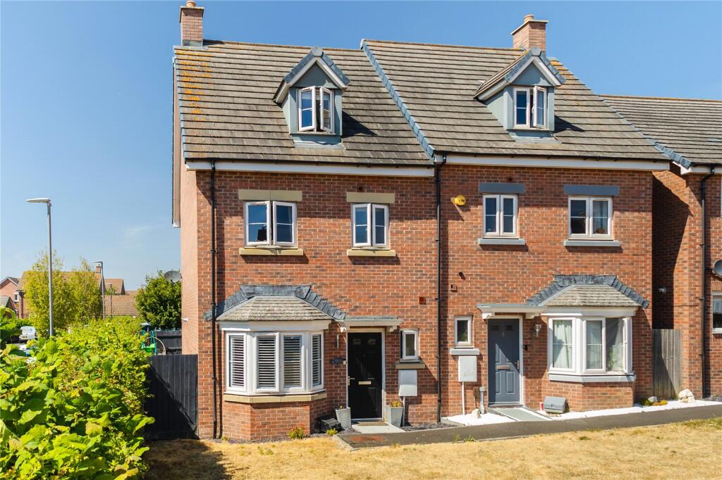 Main image of property: Holloway Close, St Andrews Ridge, Swindon, Wiltshire, SN25