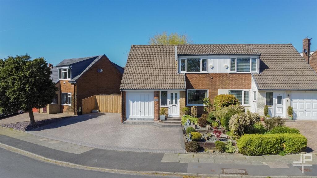 Main image of property: Rutherford Drive, Bolton, Manchester, BL5 1DW