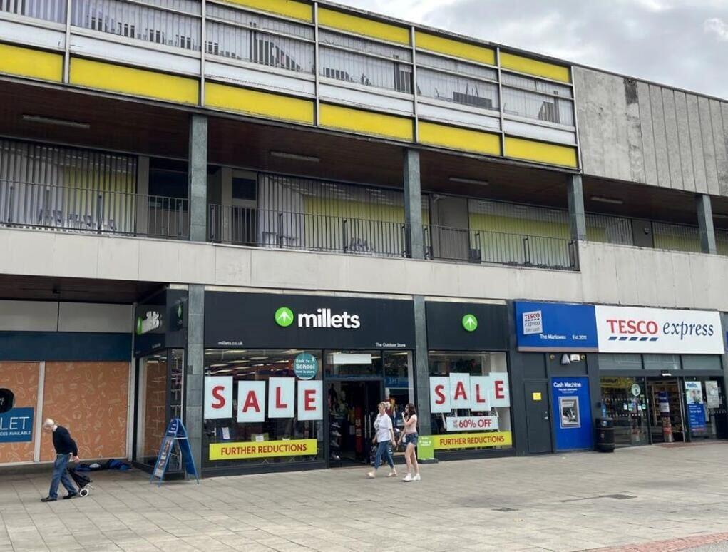 Main image of property: 185 Marlowes, Hemel Hempstead, Hertfordshire, HP1 1BB