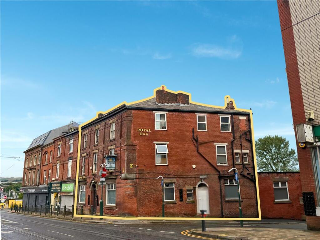 Main image of property: The Royal Oak, 178 Union Street, Oldham, Greater Manchester, OL1