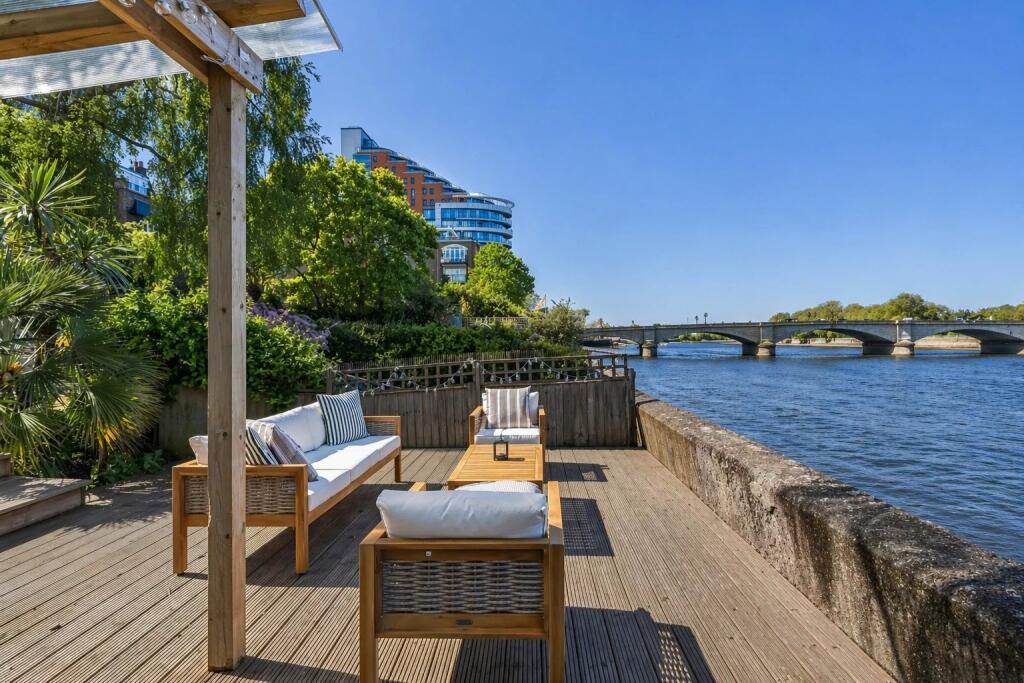 Main image of property: Deodar Road, London, SW15