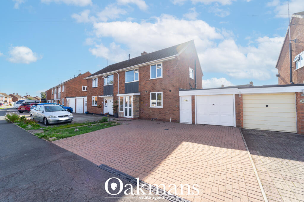 Main image of property: Meadow Road, Alcester, B49