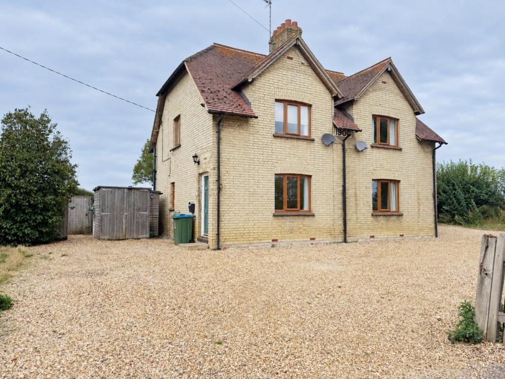 Main image of property: Hyde Lane Cottages, Foscott, Buckingham