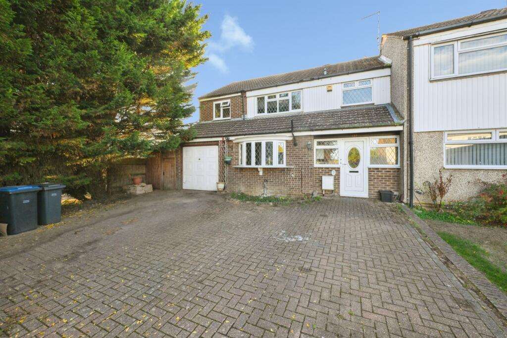Main image of property: Seymours, HARLOW