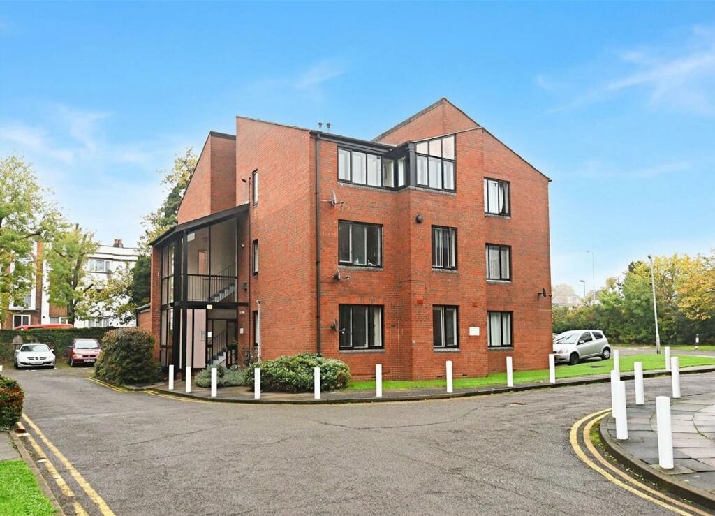 Main image of property: Canberra Close, London, NW4