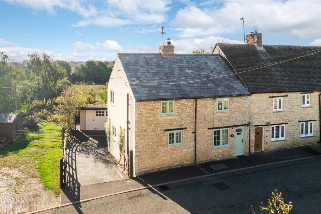 Main image of property: Wappenham Road, Helmdon, Brackley, Northamptonshire, NN13