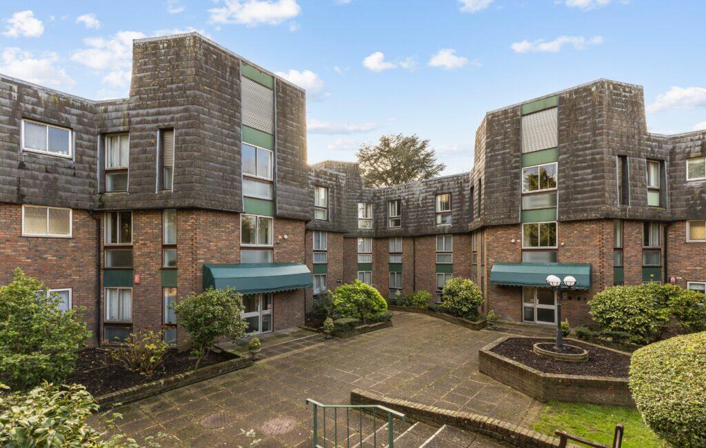 Main image of property: Greenacre Walk, N14 7DB