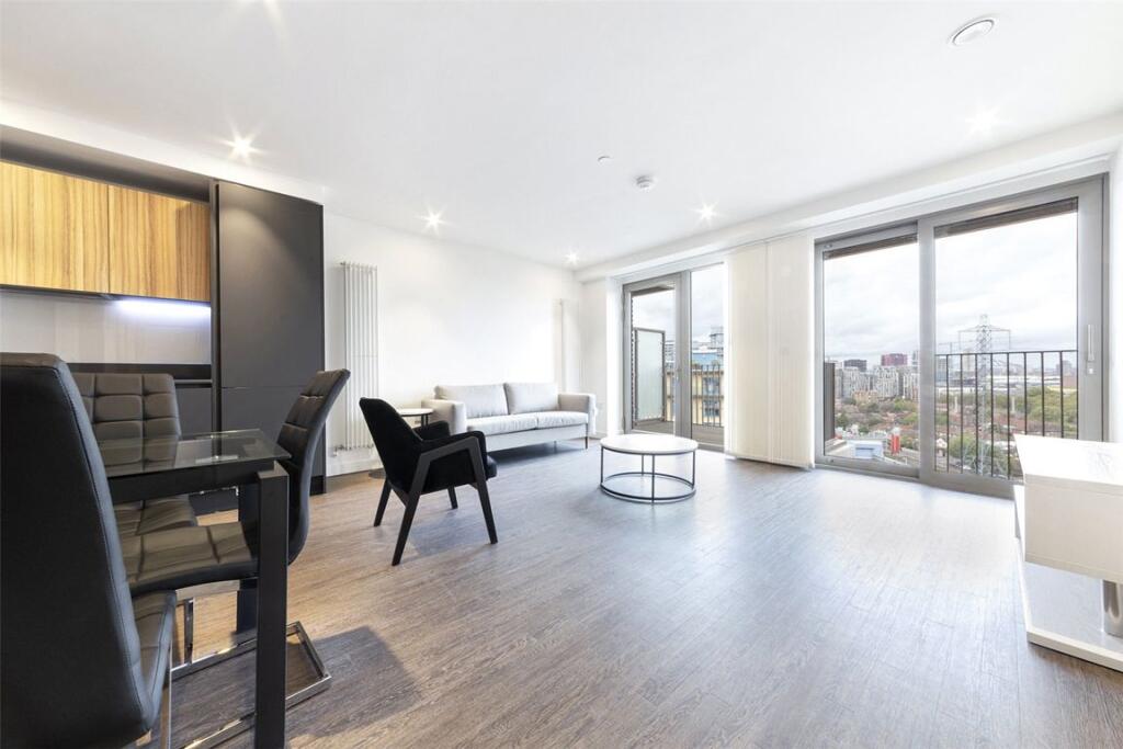 Main image of property: Western Gateway, Royal Wharf
