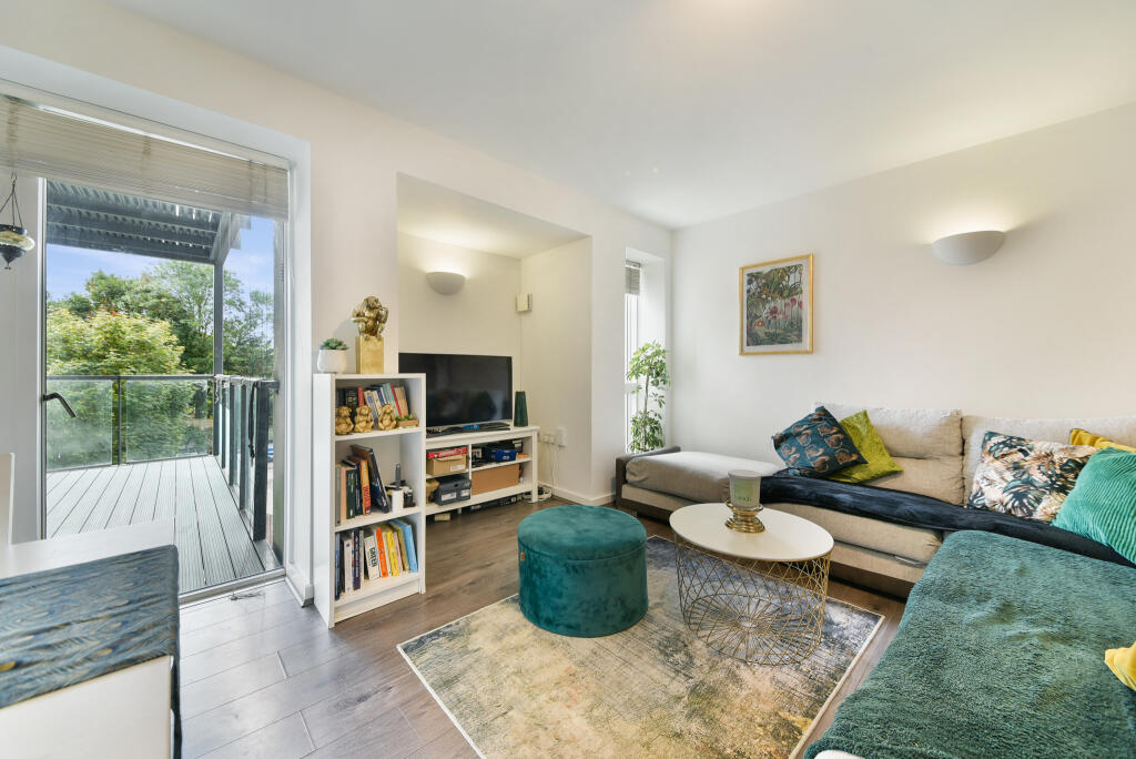 Main image of property: Kew Bridge Court, Brentford London W4