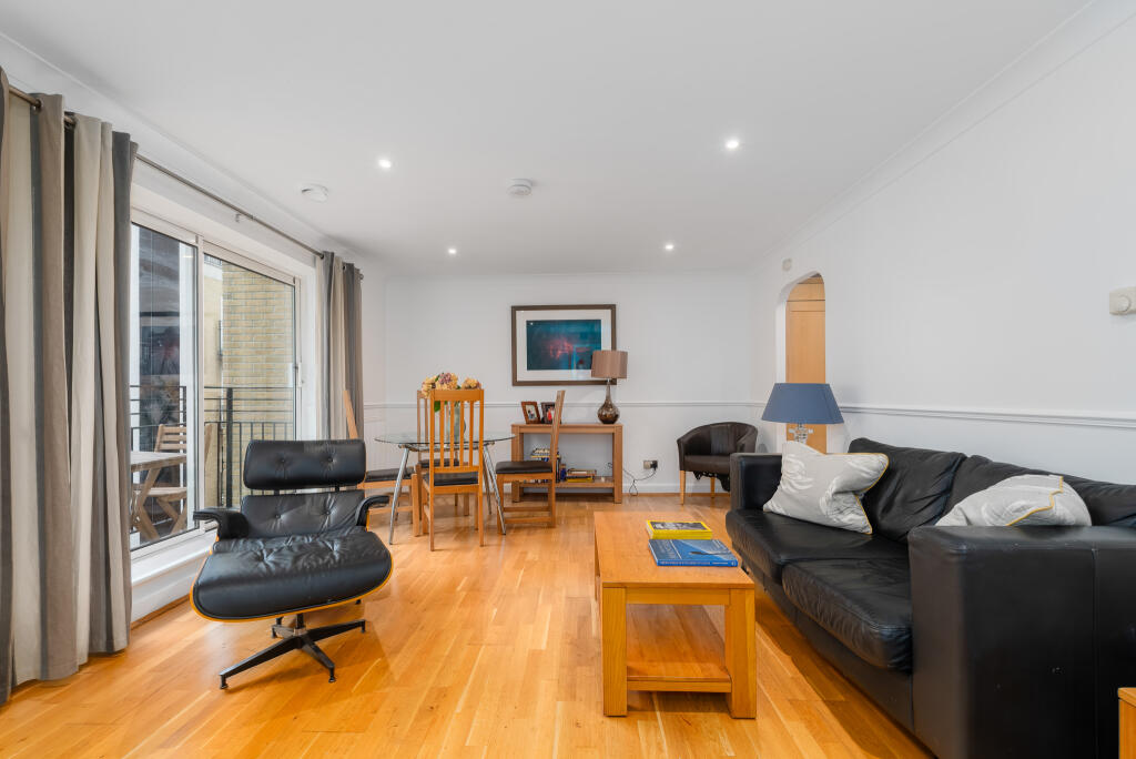 Main image of property: High Timber Street, London, EC4V