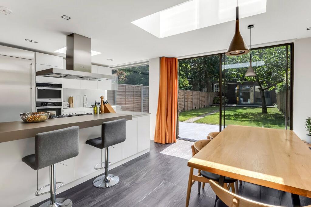 Main image of property: Goldhurst Terrace, South Hampstead, NW6