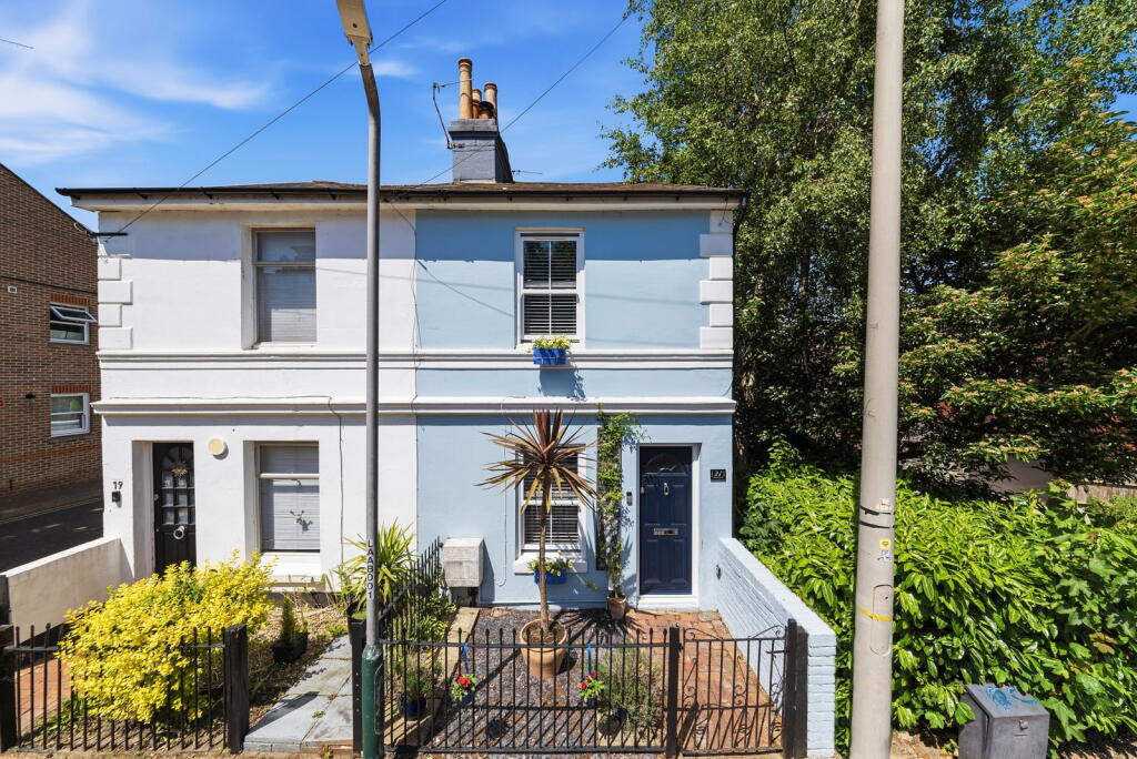Main image of property: Albert Street, Tunbridge Wells, TN1 2QH