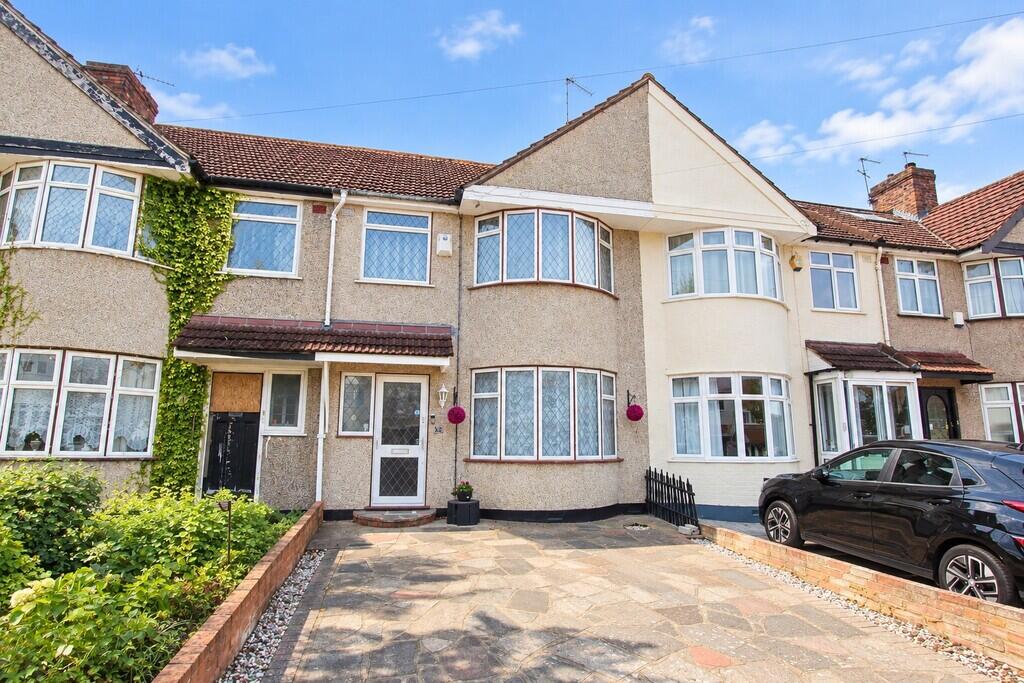 Main image of property: Pinewood Avenue, Sidcup