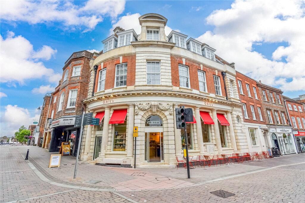 Main image of property: Mansion House Street, Newbury, Berkshire, RG14