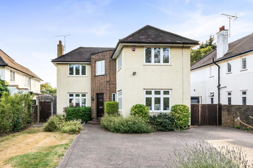 Main image of property: Watling Knoll Radlett WD7