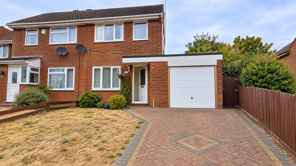 Main image of property: Bishopstone, Bradville, Milton Keynes, MK13