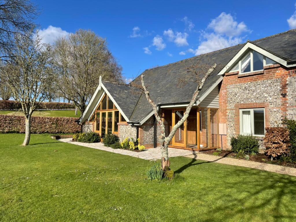 Main image of property: Manor Farm Barn