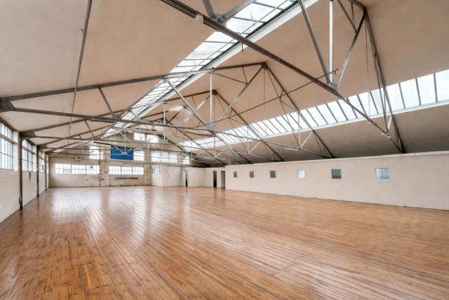  Large mezzanine creative studios in development