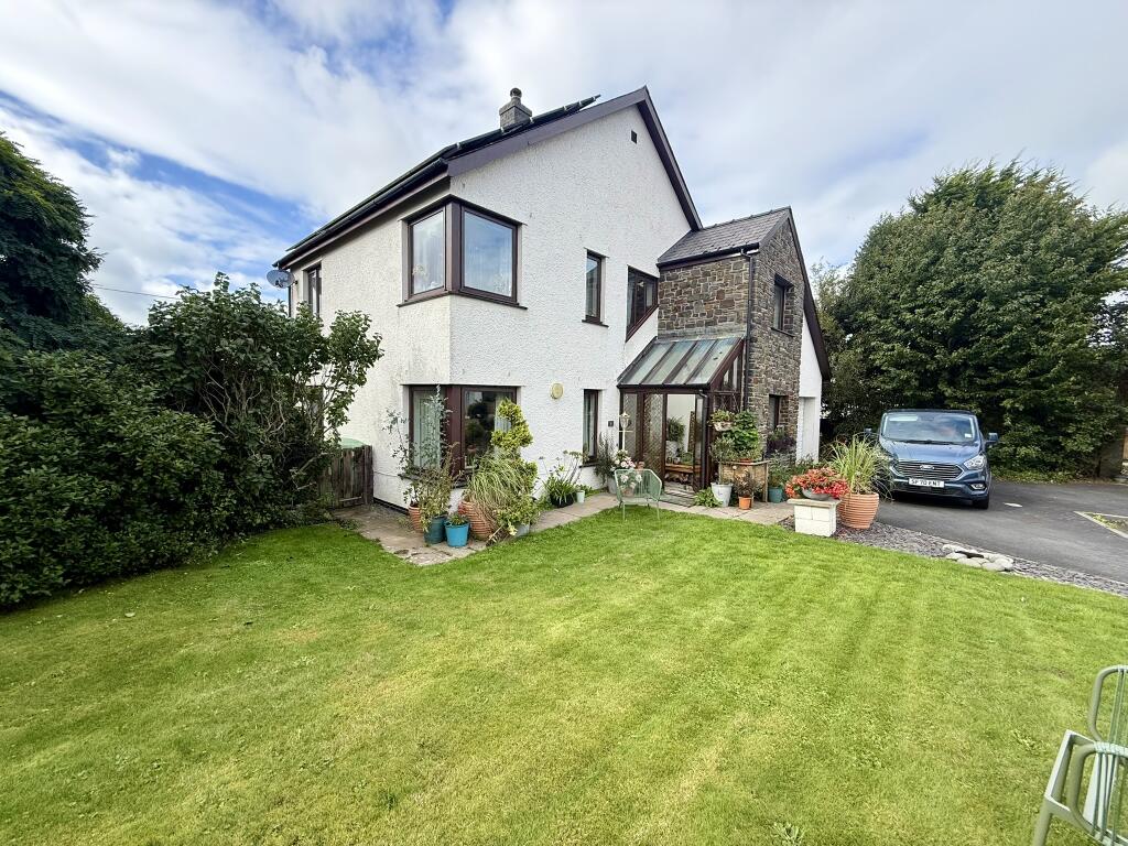 Main image of property: Cae Bach Y Rhiw, Rhydyfelin, Ceredigion
