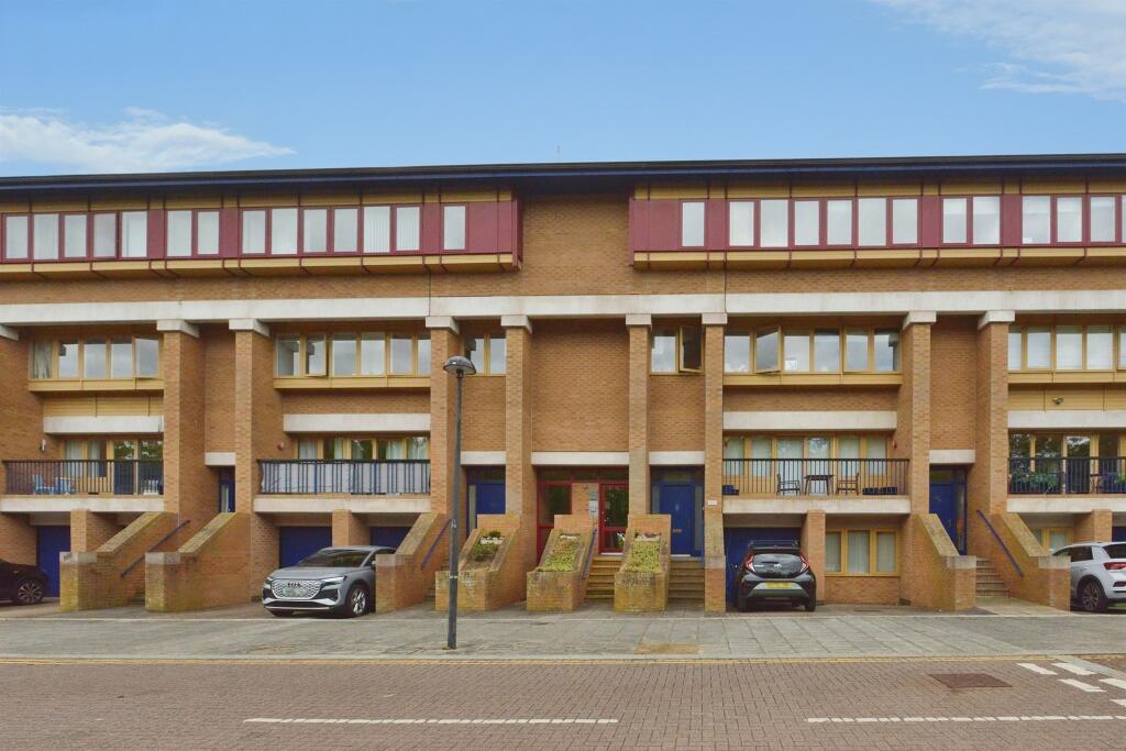 Main image of property: North Row, Milton Keynes