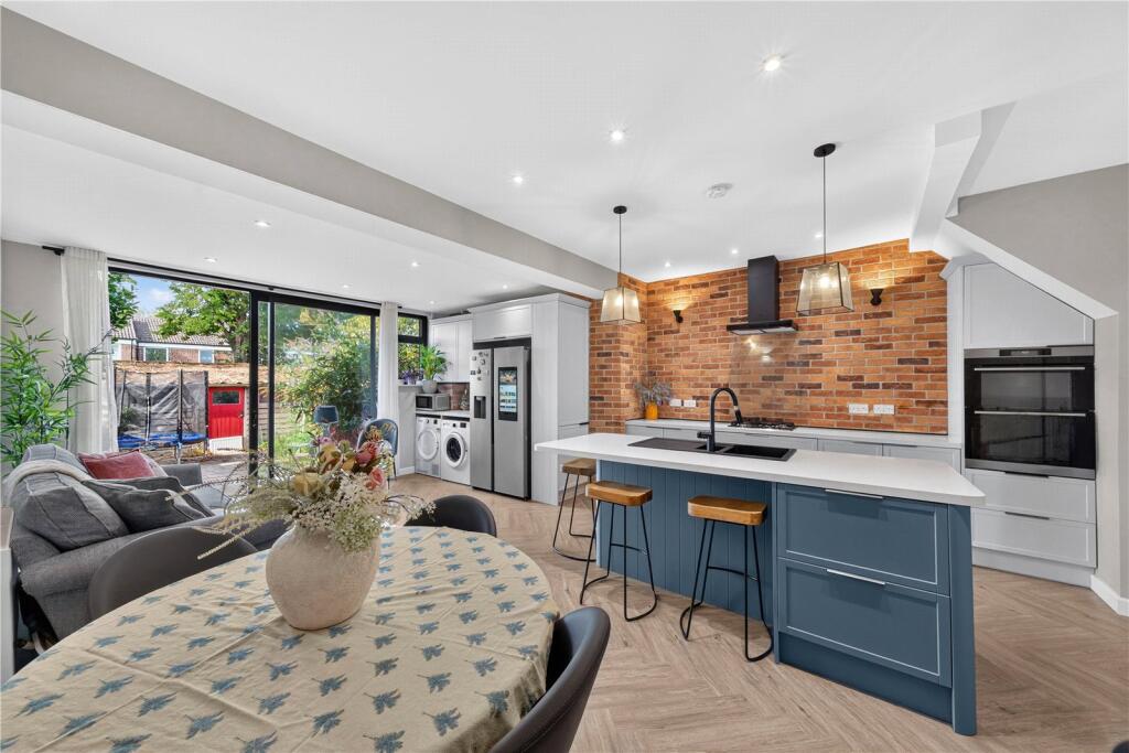 Main image of property: Fieldend Road, London, SW16
