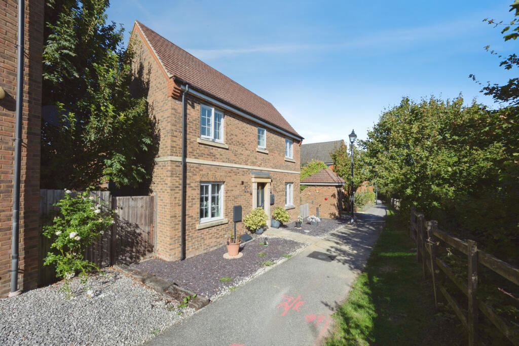 Main image of property: Russett Close, Ashford, TN23 5