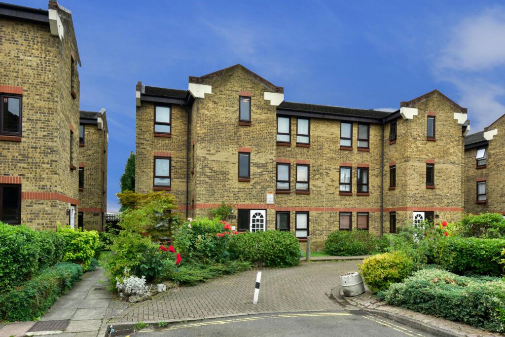 Main image of property: Wedmore Gardens, London, N19