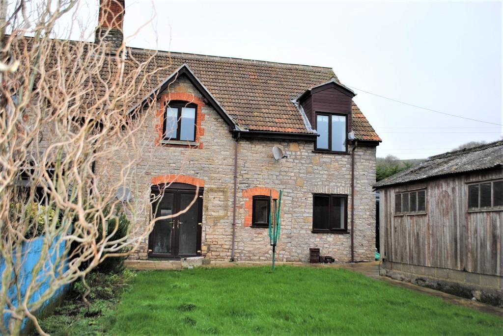 Main image of property: ***2 BEDROOM FLAT WITH GARDEN AND PARKING***