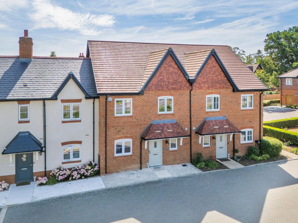 Main image of property: Hazylwood, Wokingham, RG40