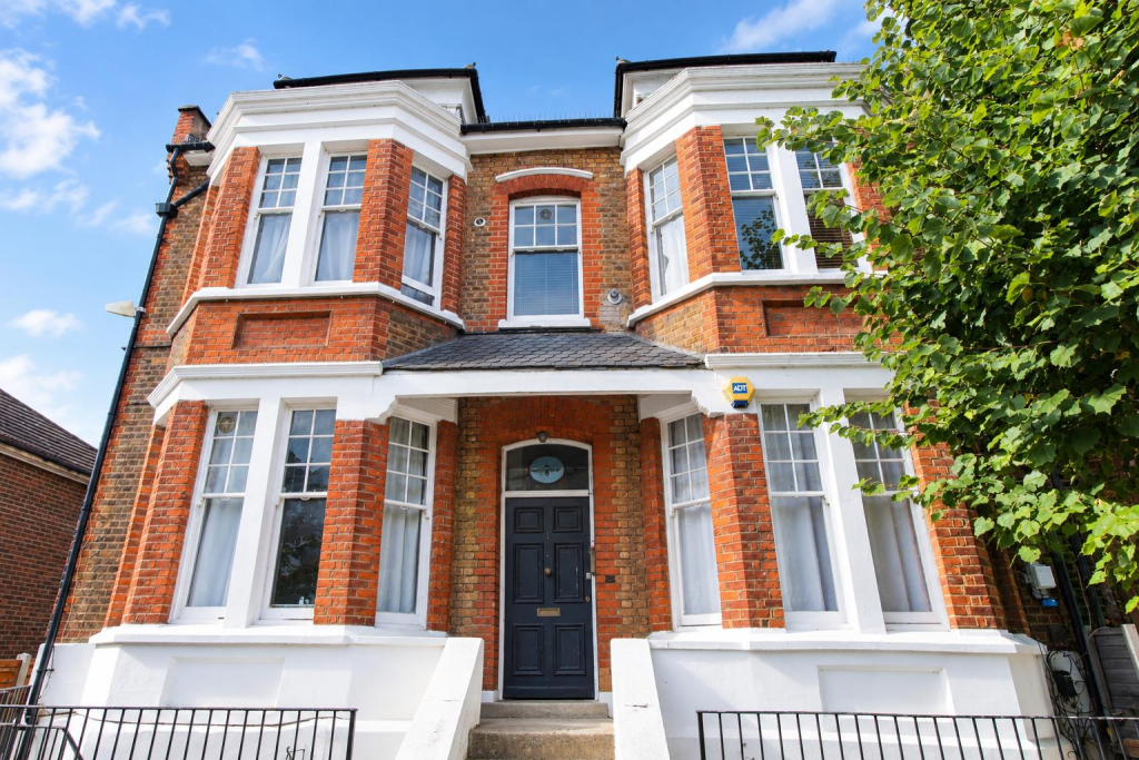 Main image of property: Cranwich Road, N16