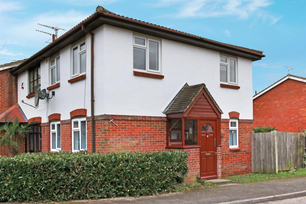 Main image of property: Siskin Close, Borehamwood