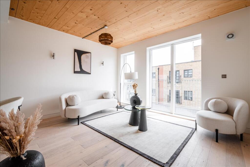 Main image of property: Curtain Place, Shoreditch, EC2A