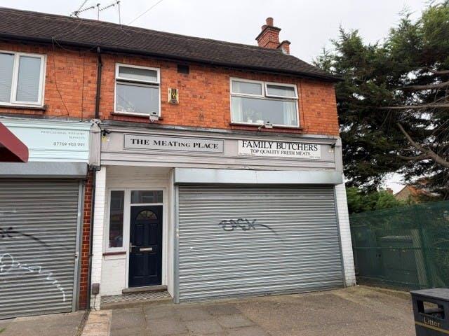 Main image of property: 156 Broadway East, Northampton, NN3 2PT